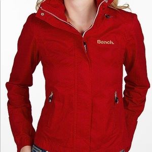 Bench BBQ Jacket Red Hideaway Hood Large
